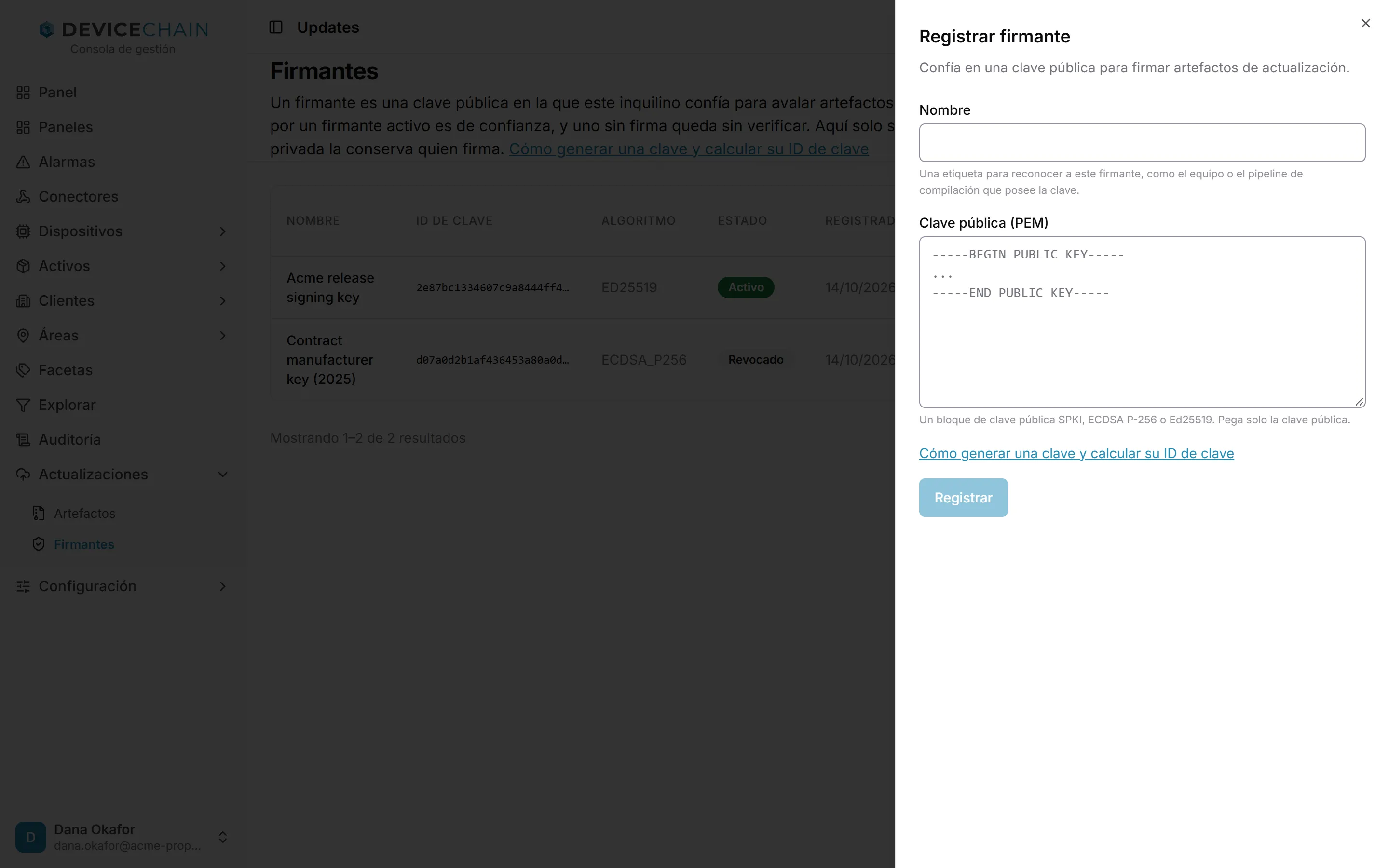 El panel Registrar firmante con el campo Nombre, el campo Clave pública (PEM) con las líneas BEGIN y END PUBLIC KEY, un enlace sobre cómo generar una clave y calcular su ID de clave, y el botón Registrar.