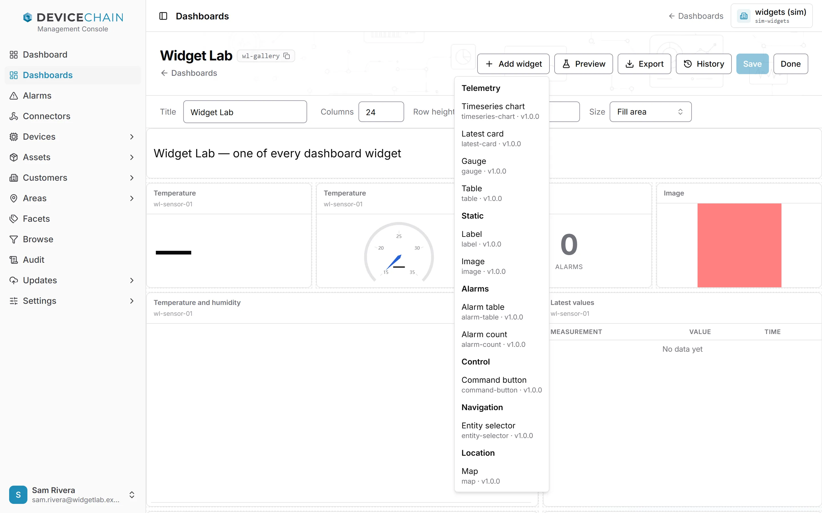 编辑模式下打开的 Add widget 菜单，分为 Telemetry（Timeseries chart、Latest card、Gauge、Table）、Static（Label、Image）、Alarms（Alarm table、Alarm count）、Control（Command button）、Navigation（Entity selector）和 Location（Map）。每个条目显示其 ID 和版本，例如 timeseries-chart · v1.0.0。