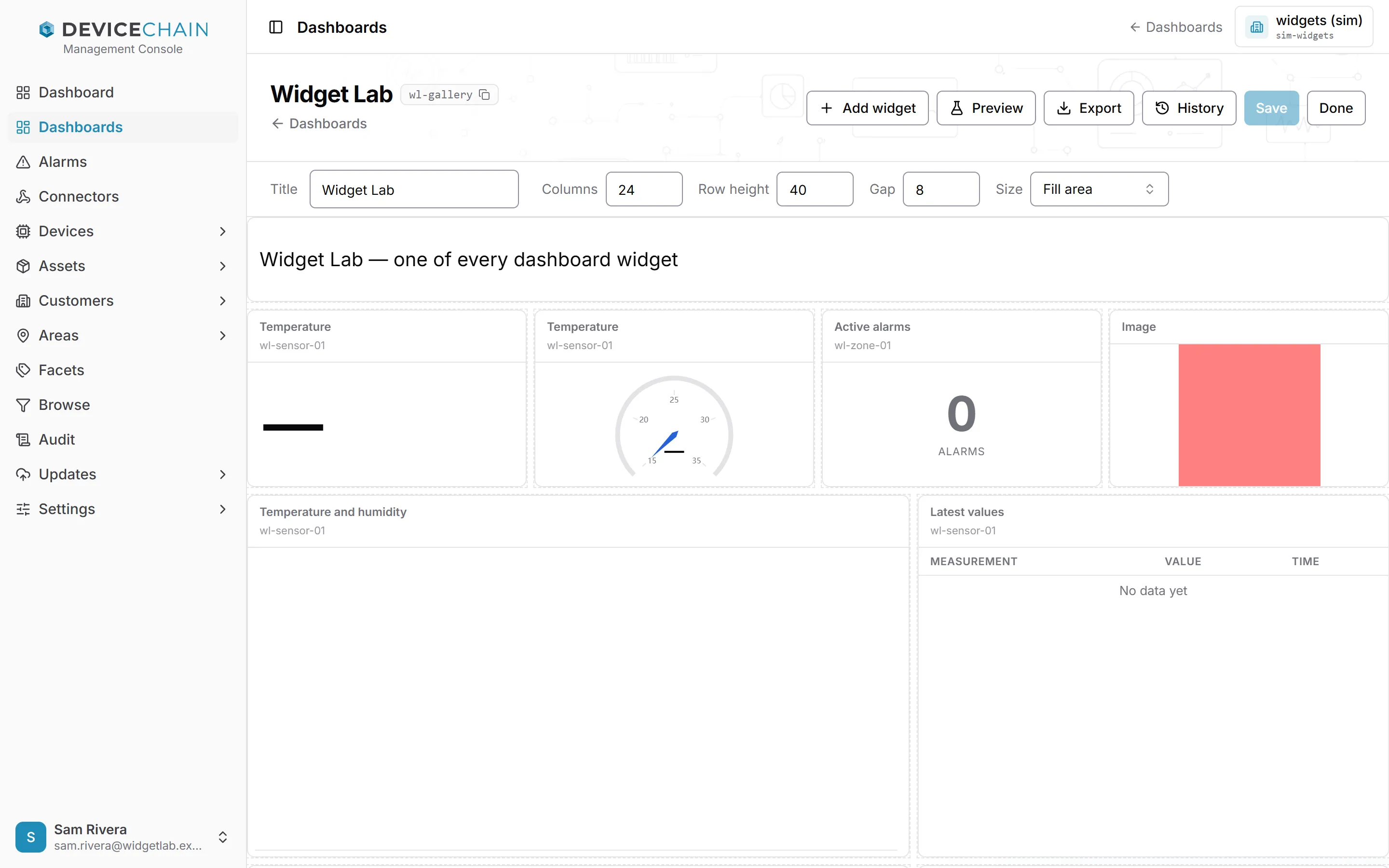 编辑模式下的 Widget Lab 仪表板。页眉显示 Add widget、Preview、Export、History、不可用的 Save 和 Done。设置栏显示 Title Widget Lab、Columns 12、Min cell 56、Gutter 8、Padding 0 和 Size Fill area。组件在画布上带有轮廓，有些显示短横线或 No data yet。