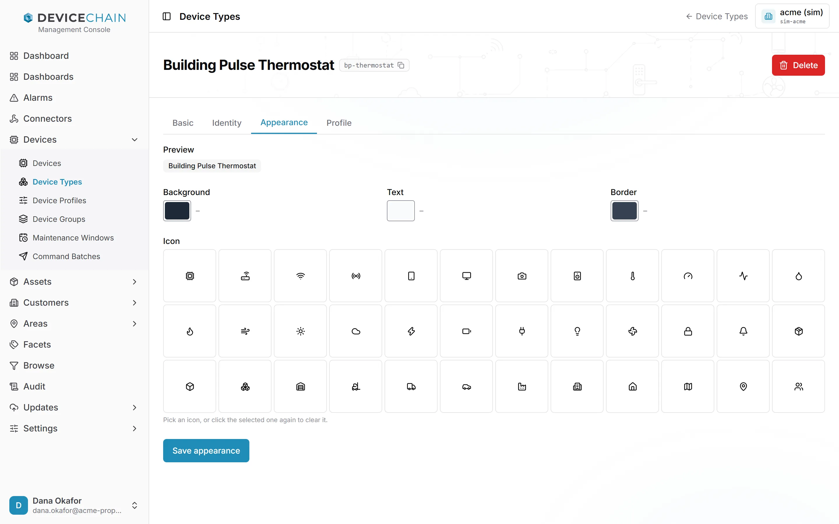 Appearance 选项卡。Preview 显示类型的标签 Building Pulse Thermostat。下方是三个颜色选择器 Background、Text 和 Border，因为未设置颜色，每个旁边都显示短横线；还有一个包含 36 个图标的 Icon 网格，没有选中任何图标。提示写着“Pick an icon, or click the selected one again to clear it.”。底部是 Save appearance 按钮。